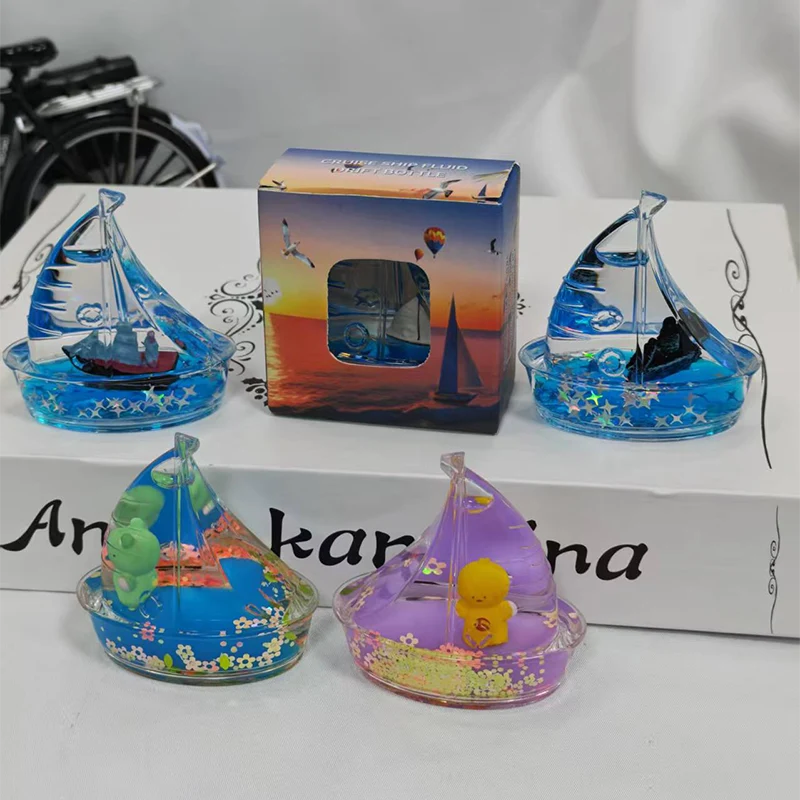 Mini Sailboat Liquid Desk Decoration Mini Sailboat Liquid Desk Decoration